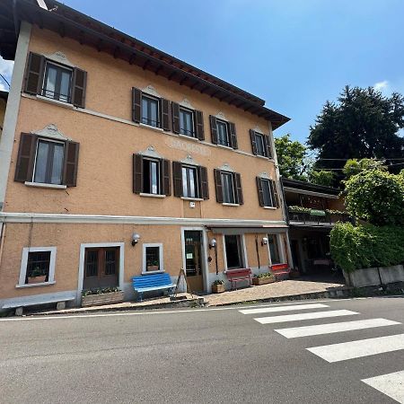 La Locanda Dell'Oreste Dizzasco Dış mekan fotoğraf